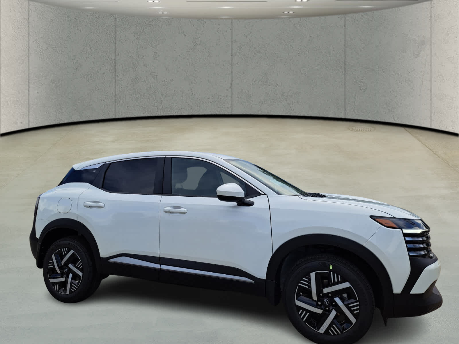 2025 Nissan Kicks SV photo 3