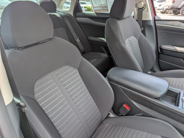 Used 2025 Runway Red Kia LXS image 11