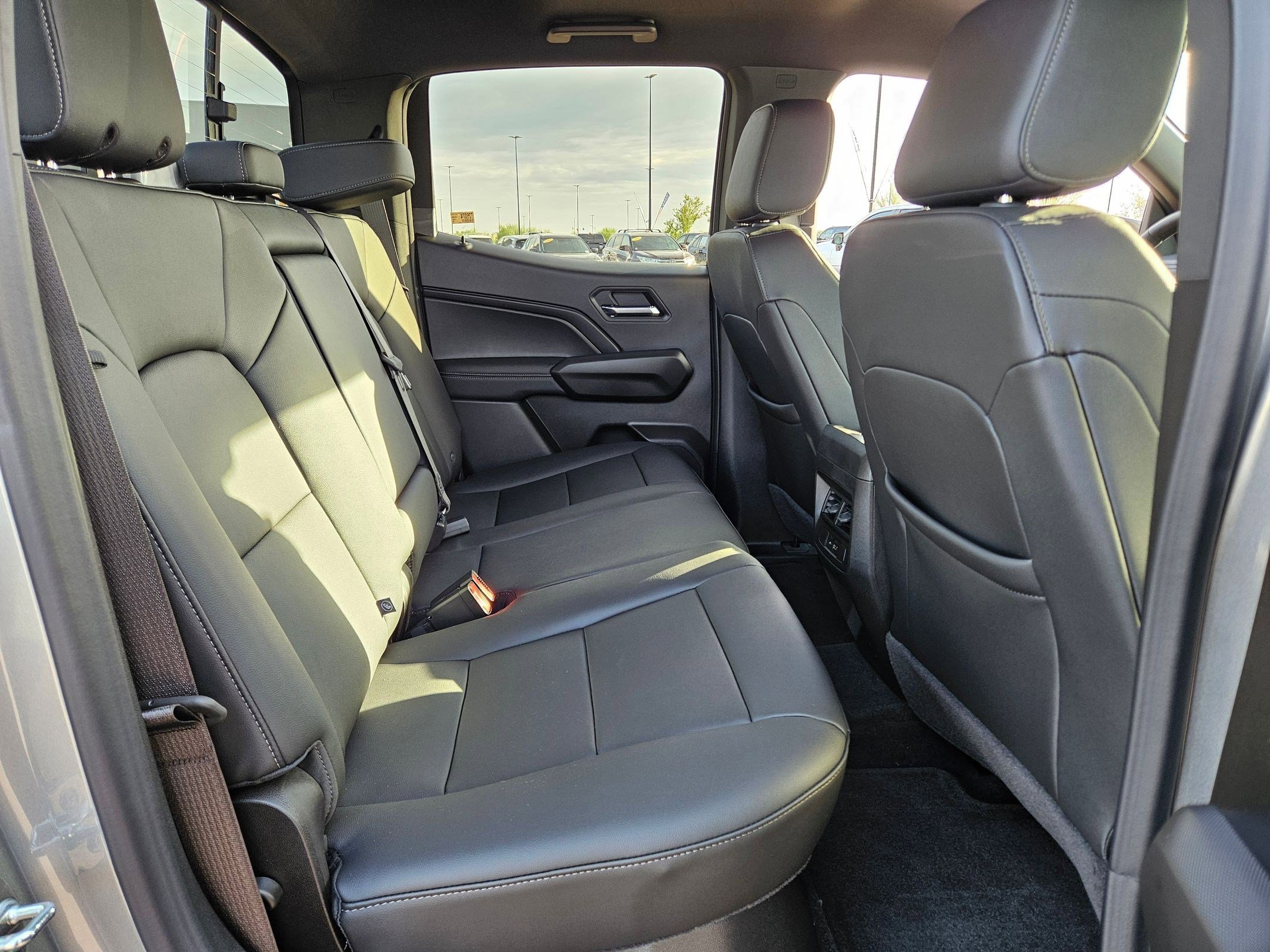 2026 Chevrolet Colorado LT photo 17