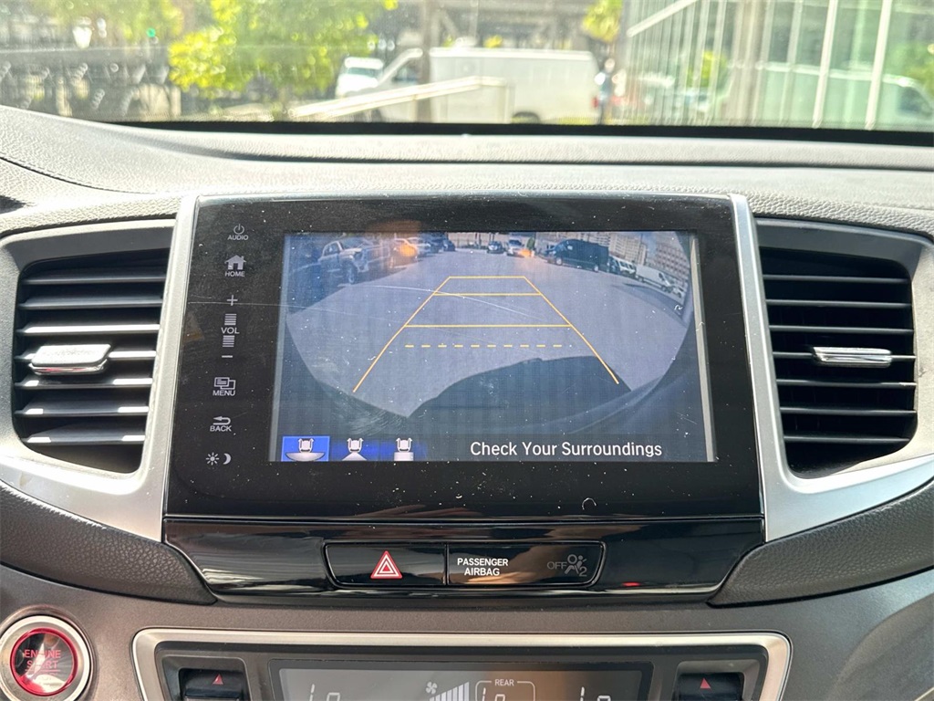 2017 Honda Pilot EX-L photo 25