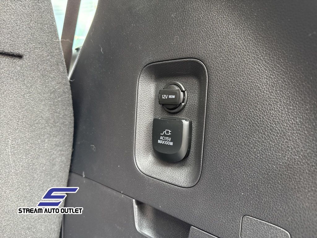 2024 Kia Carnival SX photo 10