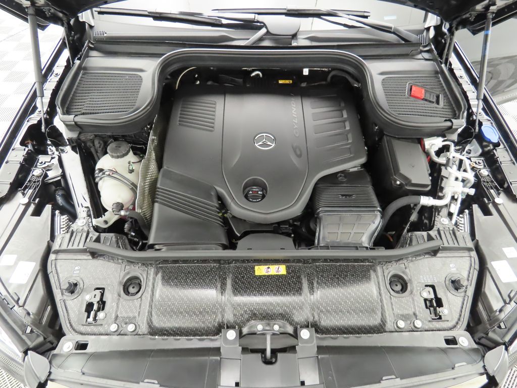 2025 Mercedes Benz GLS 450 4MATIC photo 28