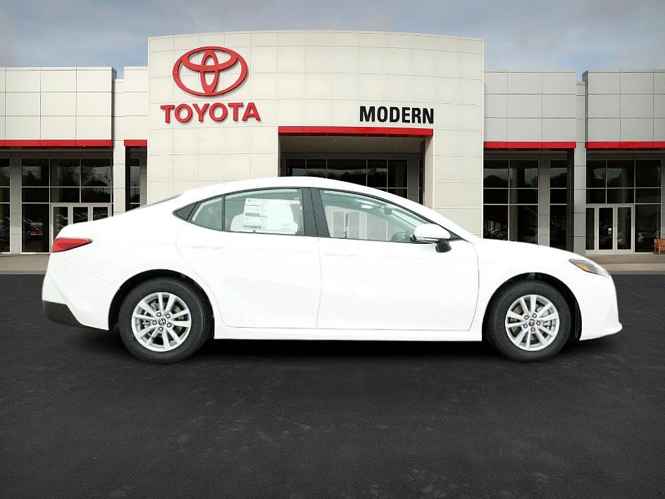 2025 Toyota Camry LE photo 26