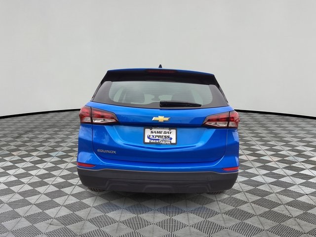 2024 Chevrolet Equinox LS photo 4