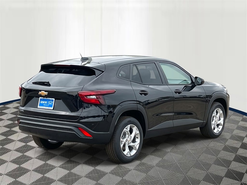 2026 Chevrolet Trax LS photo 5