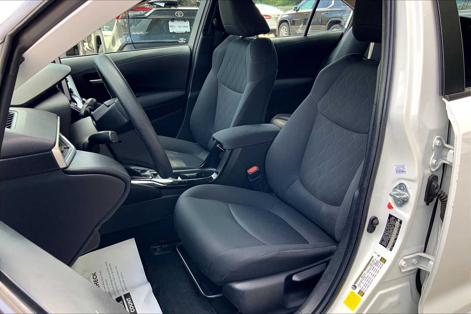 2021 Toyota Corolla LE photo 7