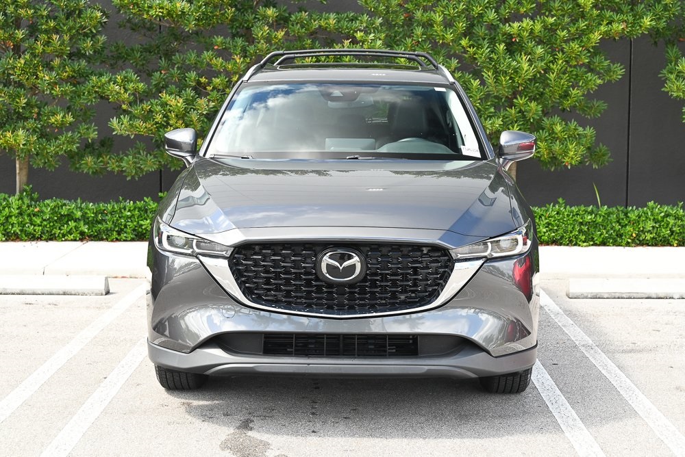 2023 Mazda CX-5 2.5 S Preferred photo 2