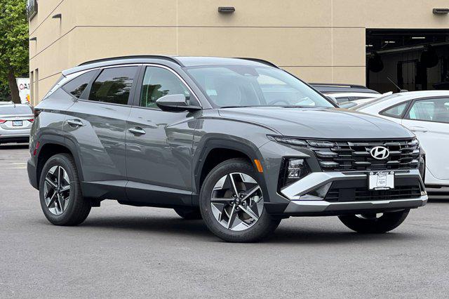 2025 Hyundai Tucson SEL photo 2