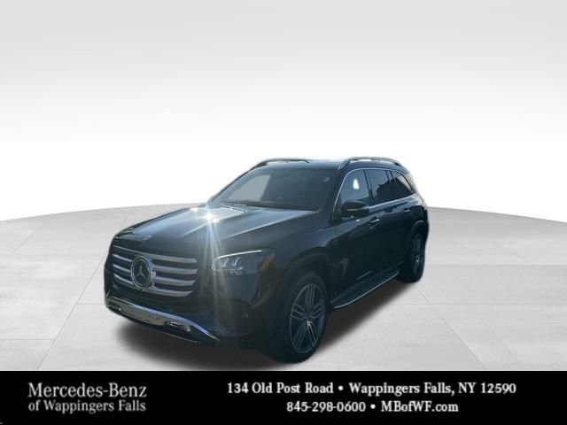 2026 Mercedes-Benz GLS Base's photo