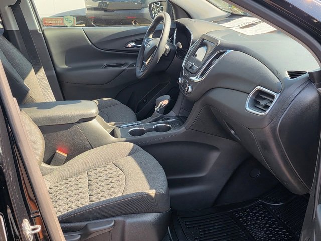 2023 Chevrolet Equinox LT photo 12