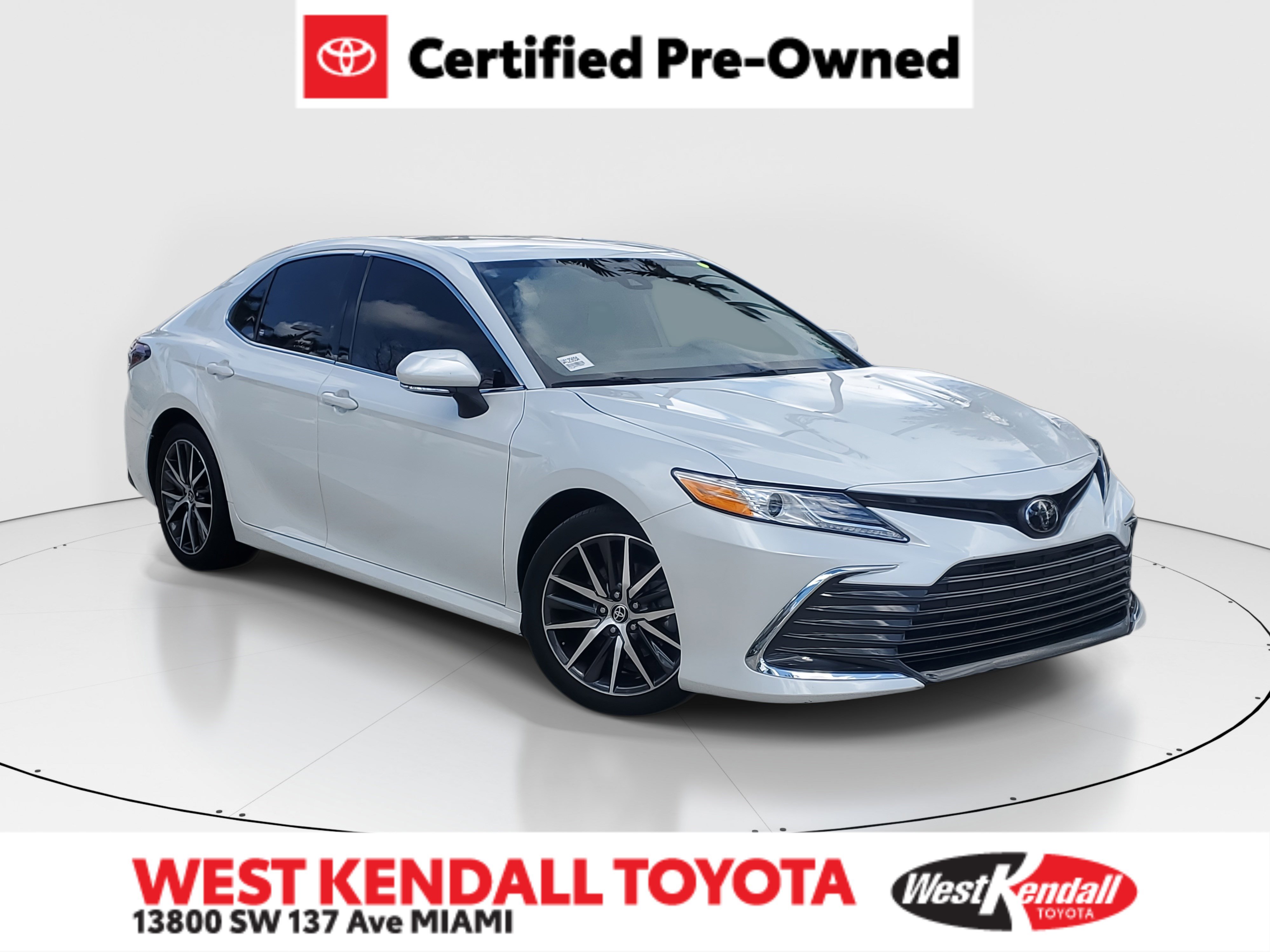 2023 Toyota Camry XLE's photo