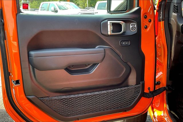 2025 Jeep Wrangler Sport S photo 21