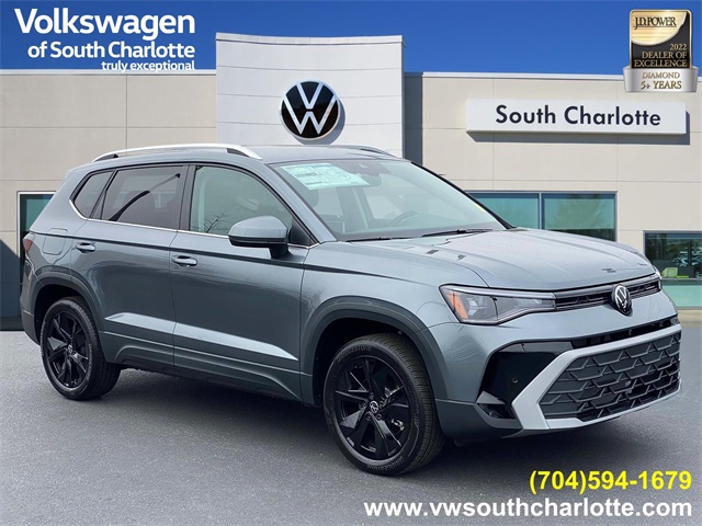 2025 Volkswagen Taos SE's photo