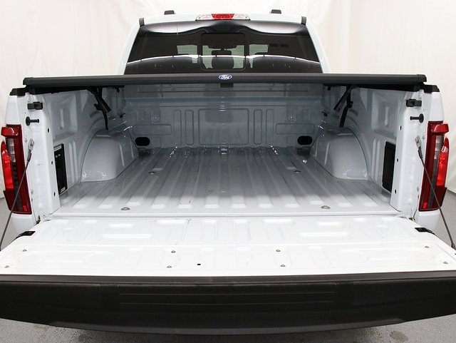 2025 Ford F-150 XLT photo 3