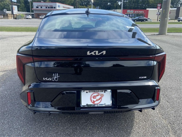 2025 Kia K4 GT-Line photo 3