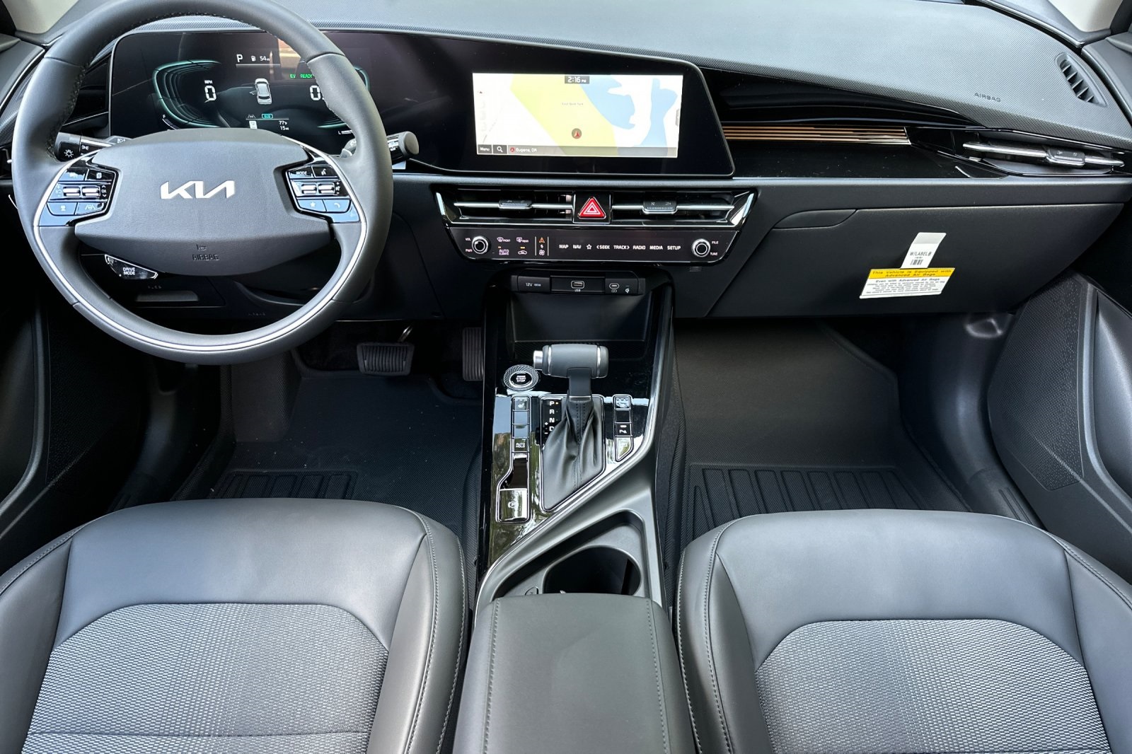 2025 Kia Niro EX Touring photo 8