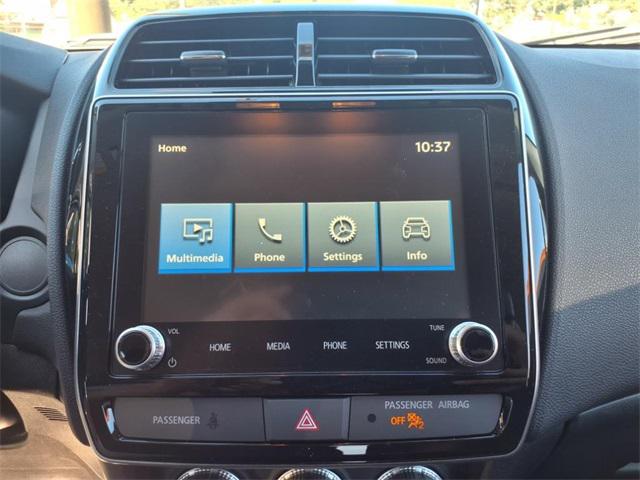 2025 Mitsubishi Outlander Sport LE photo 4