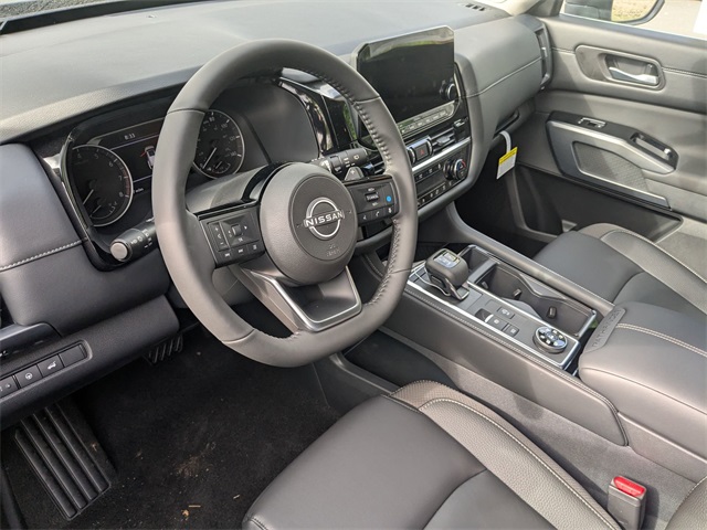 2025 Nissan Pathfinder SL photo 12