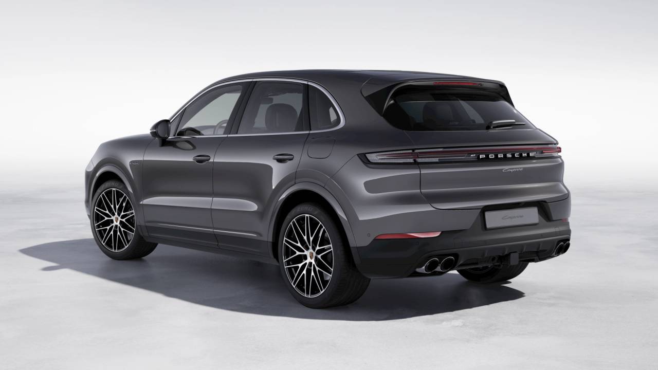 2026 Porsche Cayenne E-Hybrid photo 3