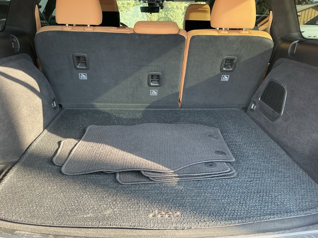 2024 Jeep Grand Cherokee Summit photo 29