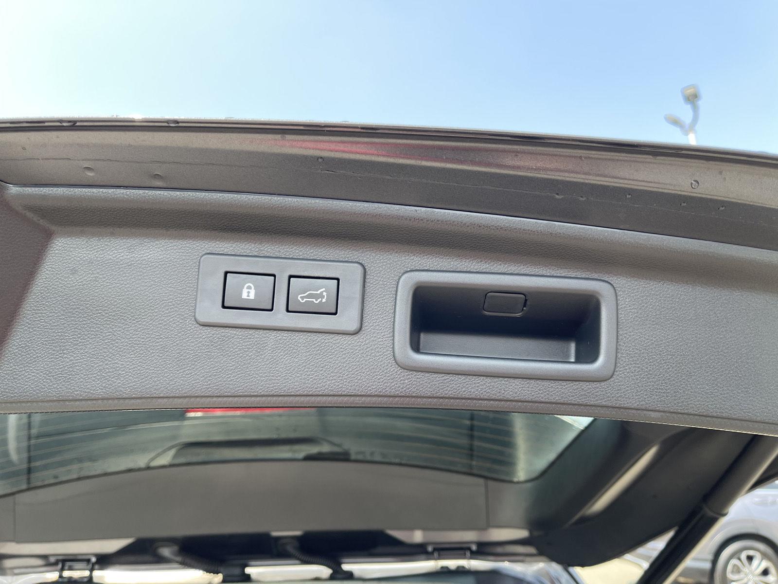 2021 Subaru Forester Premium photo 16