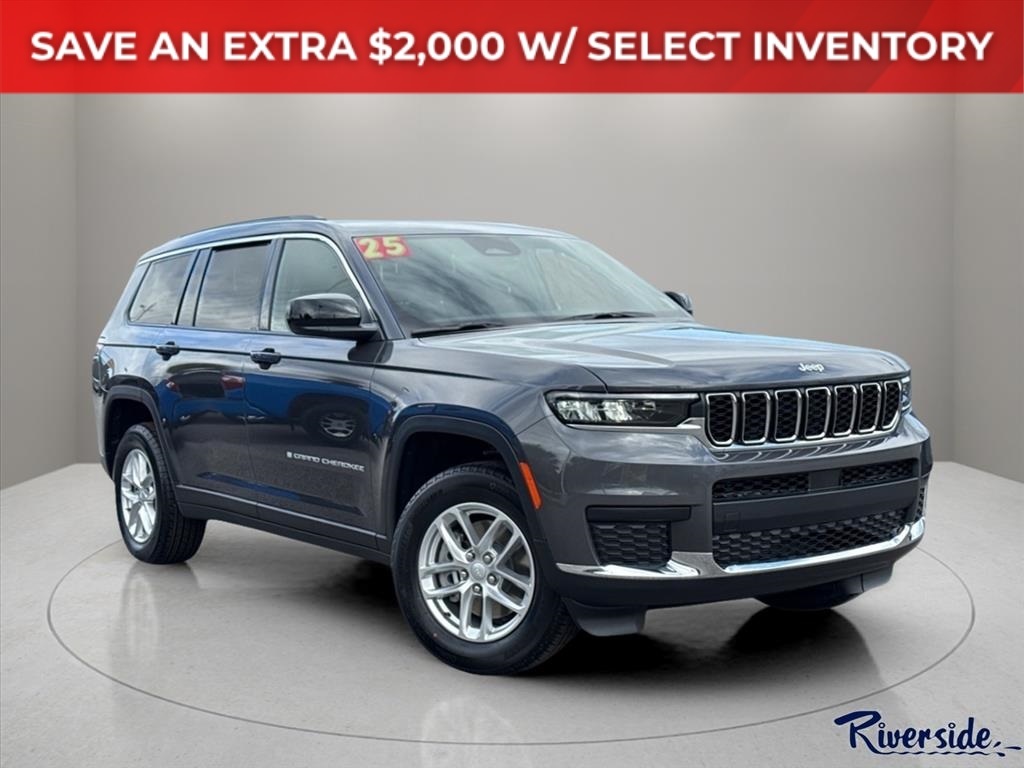 2025 Jeep Grand Cherokee L Laredo's photo