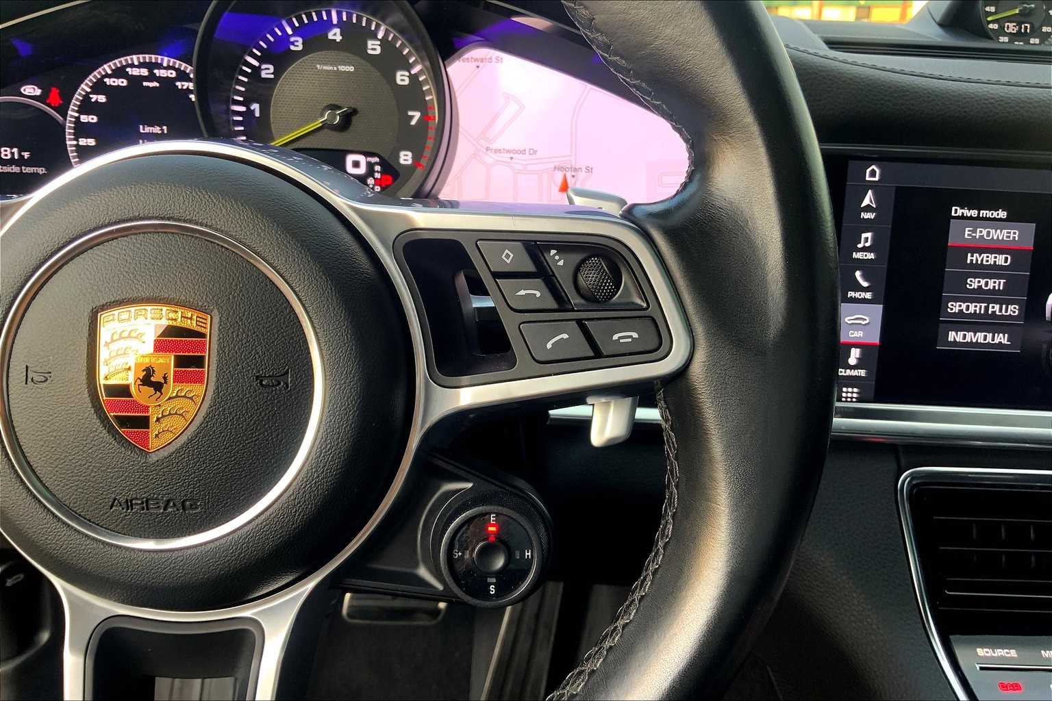 2020 Porsche Panamera 4 E-Hybrid photo 22