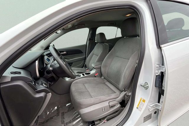 2016 Chevrolet Malibu Limited LS photo 14