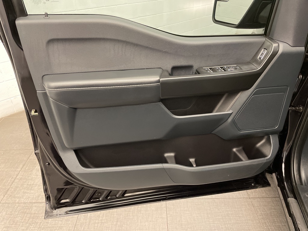 2022 Ford F-150 XL photo 17