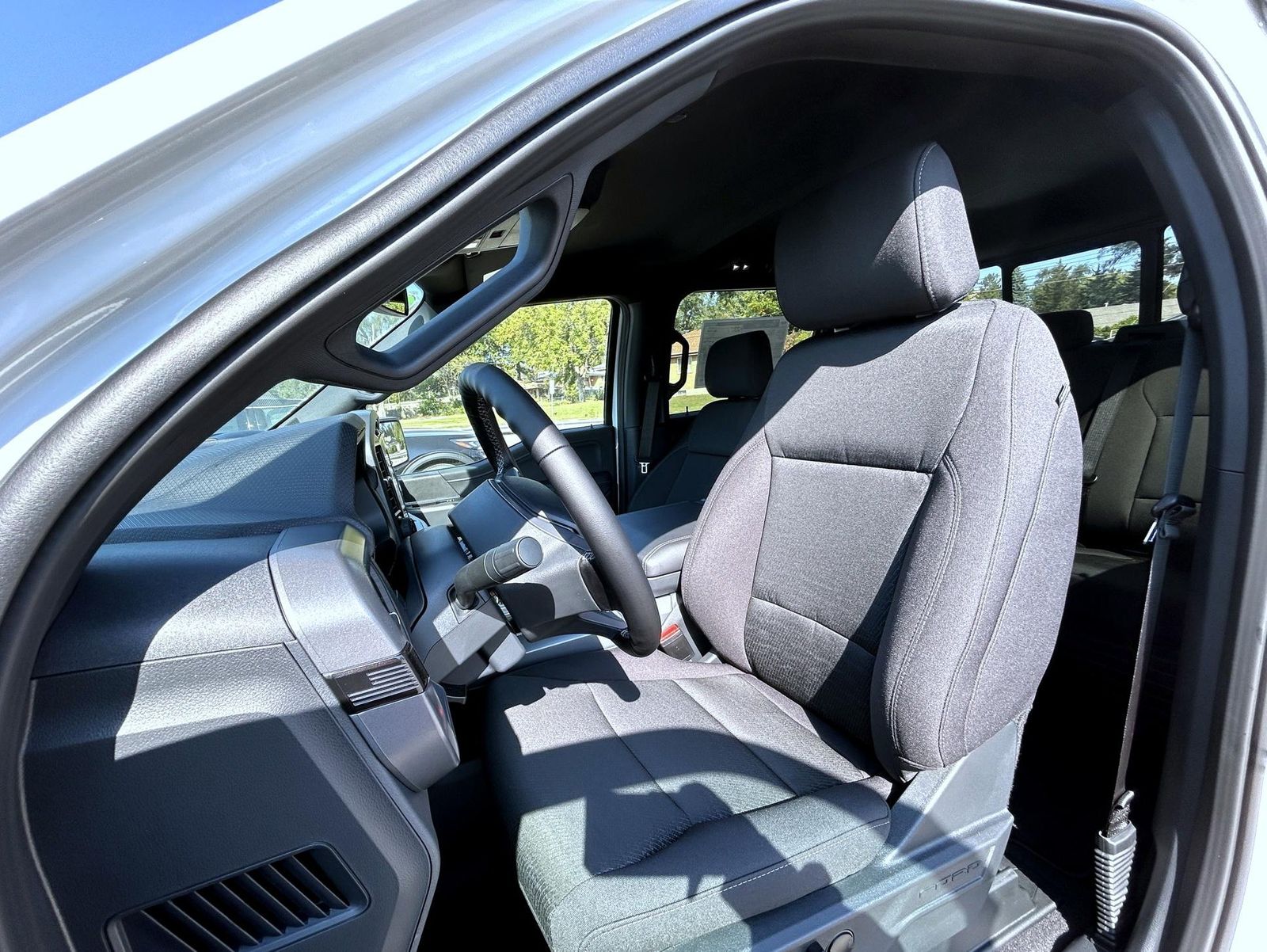 2025 Ford F-150 XLT photo 10