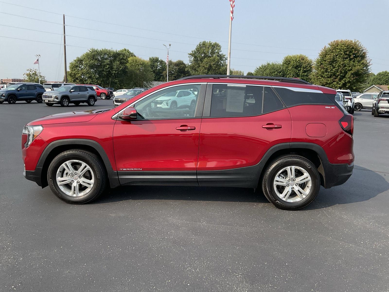 2024 Gmc Terrain SLE photo 3