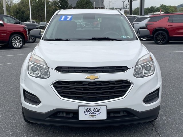 2017 Chevrolet Equinox LS photo 2