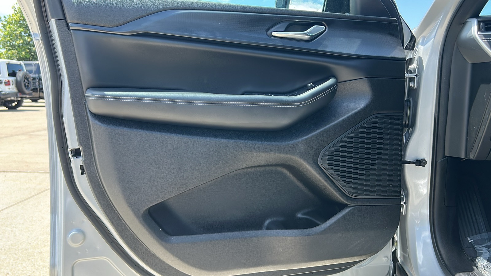 2024 Jeep Grand Cherokee Altitude X photo 17