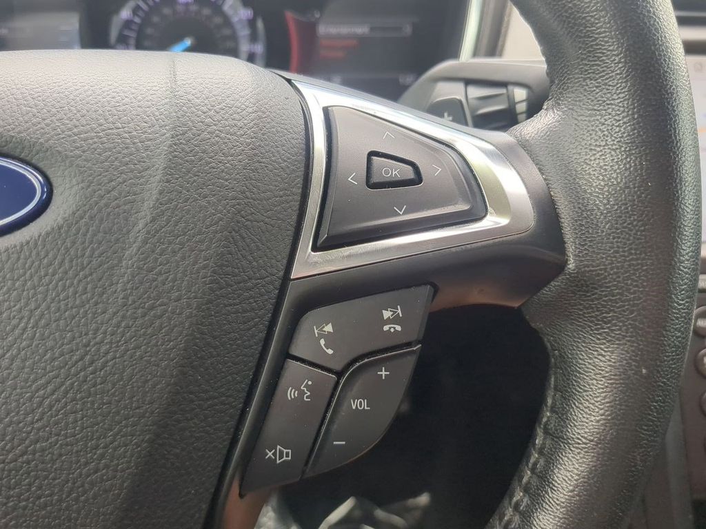 2020 Ford Fusion Titanium photo 26