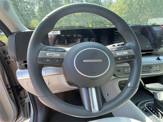 2025 Hyundai Kona SEL photo 11