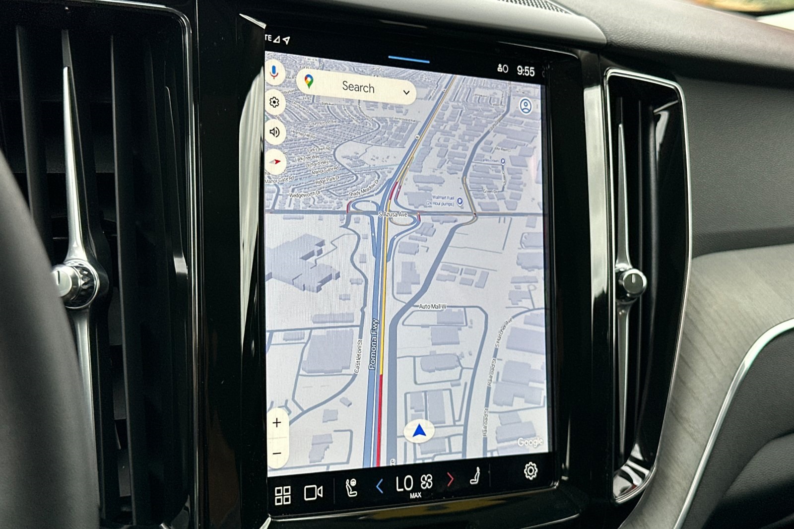 2025 Volvo XC60 Hybrid T8 Plus photo 19