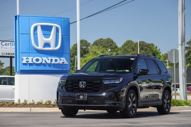 2025 Honda Pilot Black Edition's photo