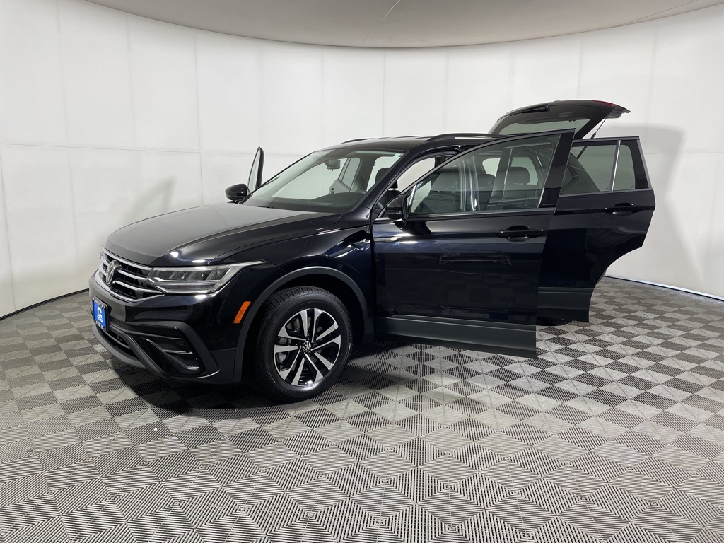 2022 Volkswagen Tiguan S photo 7