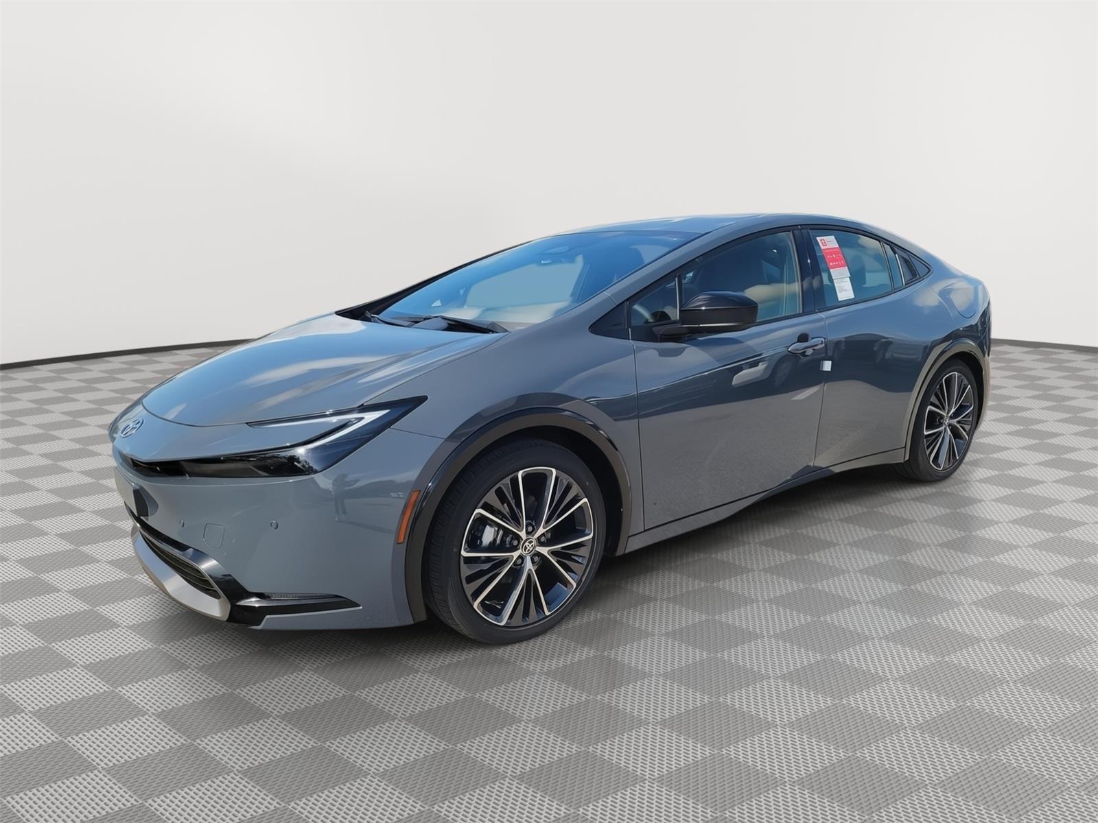 2026 Toyota Prius XLE's photo