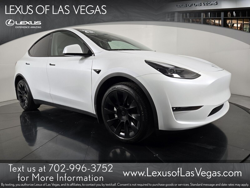 2023 Tesla Model Y Long Range's photo