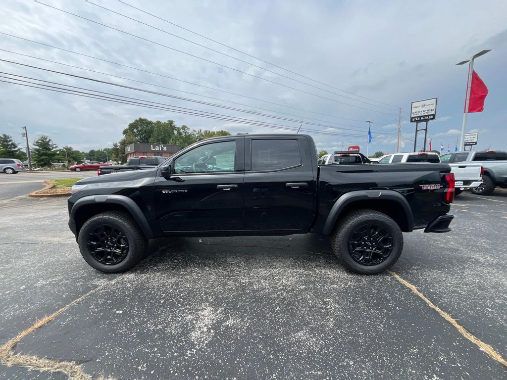2026 Chevrolet Colorado Trail Boss photo 4