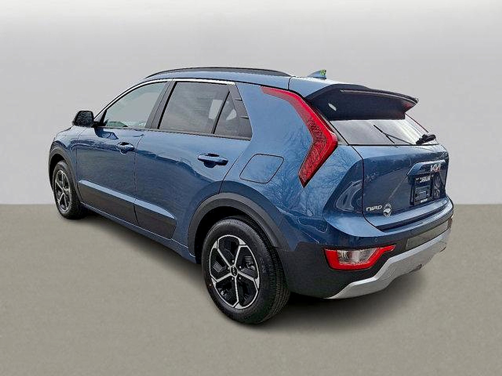 2025 Kia Niro EX photo 3