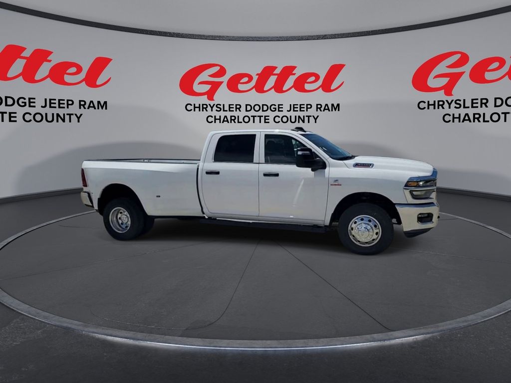 2025 Ram 3500 Tradesman photo 8