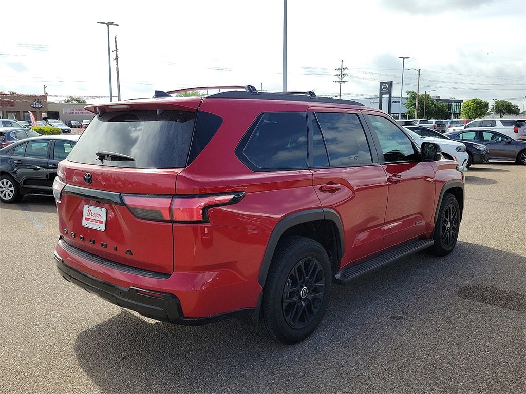 2024 Toyota Sequoia SR5 photo 11