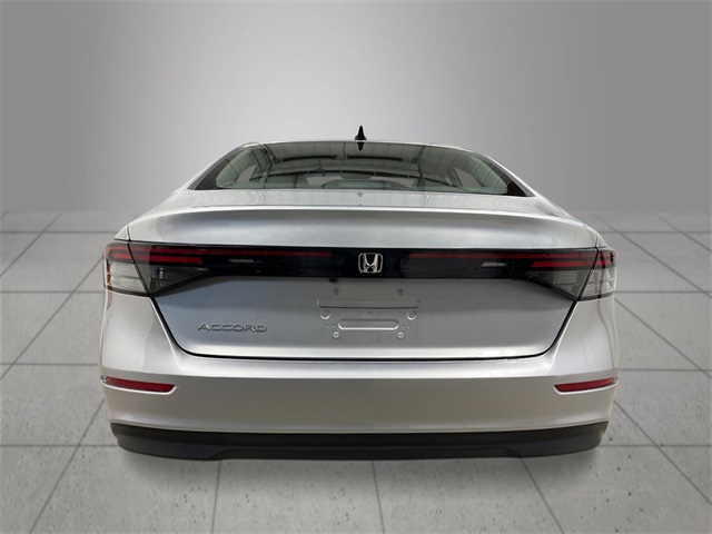 2025 Honda Accord SE photo 4