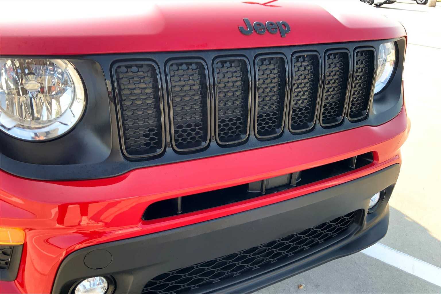 2023 Jeep Renegade Latitude photo 28