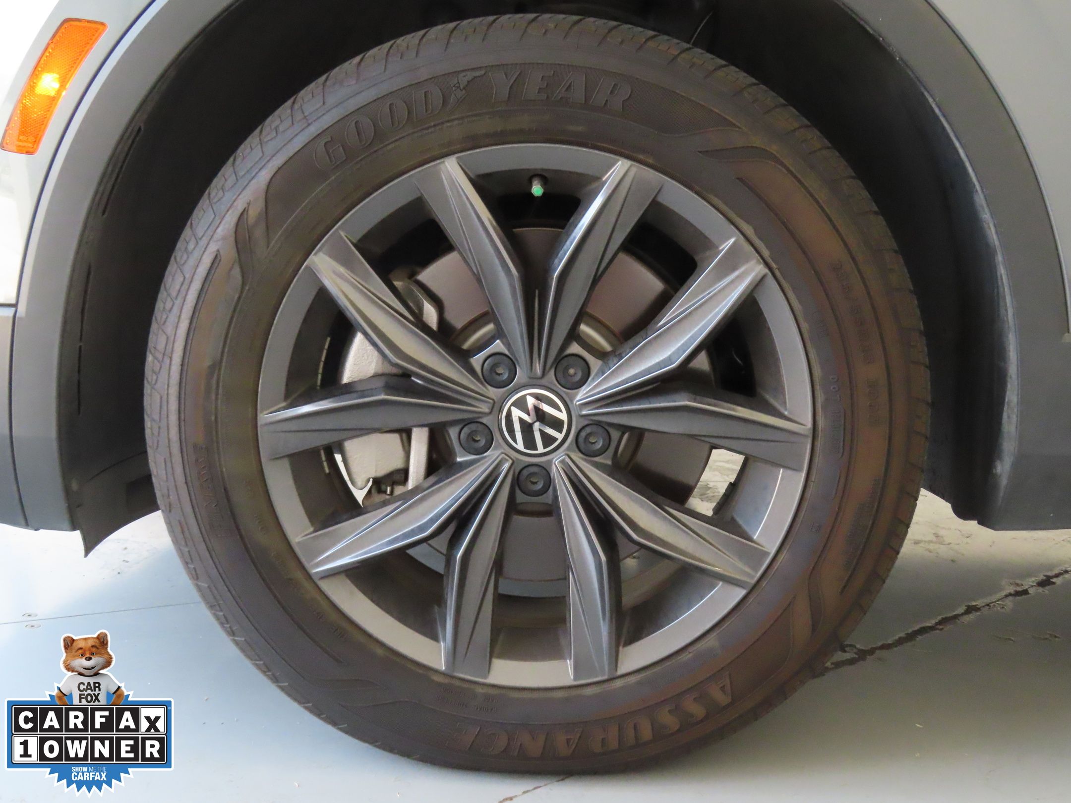 2023 Volkswagen Tiguan SE photo 23