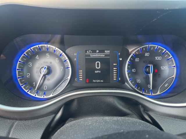 2020 Chrysler Pacifica Touring L photo 5