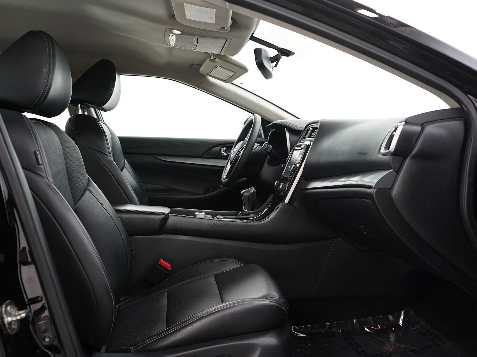 2017 Nissan Maxima SV photo 10