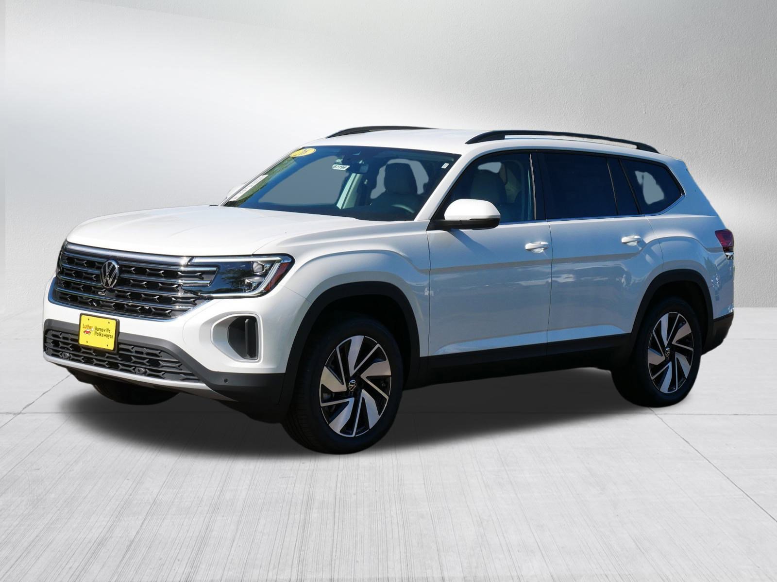 2026 Volkswagen Atlas SE Technology photo 2